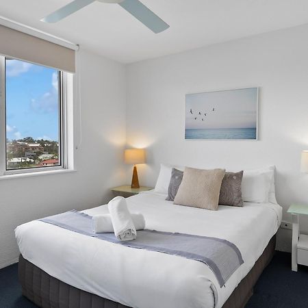 Mandolin Beachfront Resort Alexandra Headland Bagian luar foto