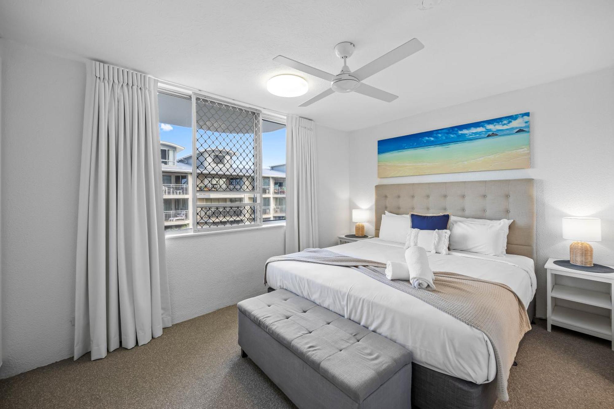 Mandolin Beachfront Resort Alexandra Headland Bagian luar foto